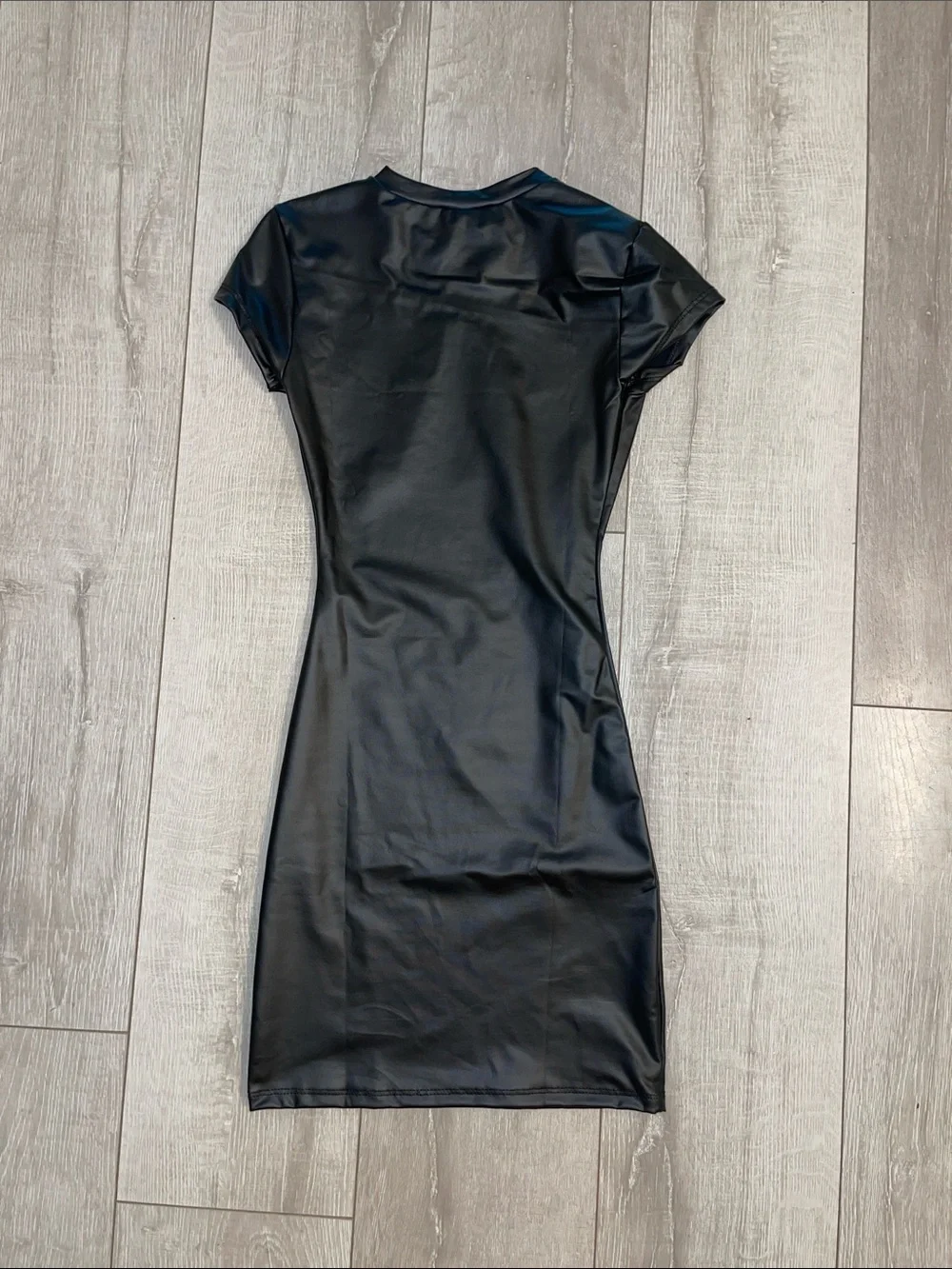 Black Faux Leather Cap-Sleeve Bodycon Dress XS- never worn!